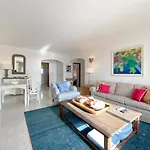 Charming Penthouse With Sea View In #1931 Appartement *