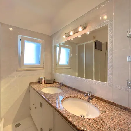 Charming Penthouse With Sea View In #1931 Daire Lagos