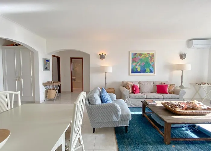 Charming Penthouse With Sea View In #1931 Appartement