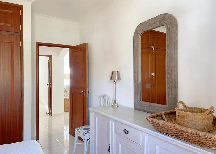 Charming Penthouse With Sea View In #1931 * Lagos