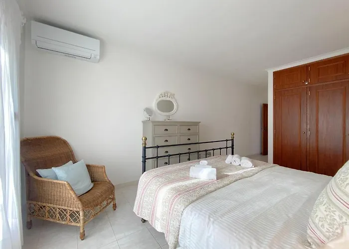Charming Penthouse With Sea View In #1931 Appartement Lagos