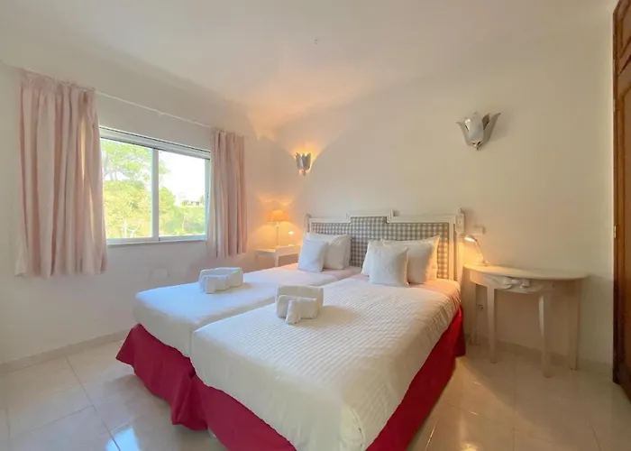 Charming Penthouse With Sea View In #1931 아파트 *