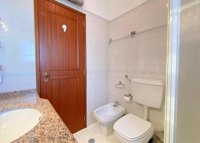 Charming Penthouse With Sea View In #1931 *